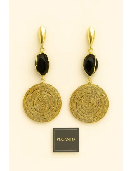 Aurea Tondi – Orecchini in Oro Vegetale (Capim Dourado) e Tormalina Nera Voganto