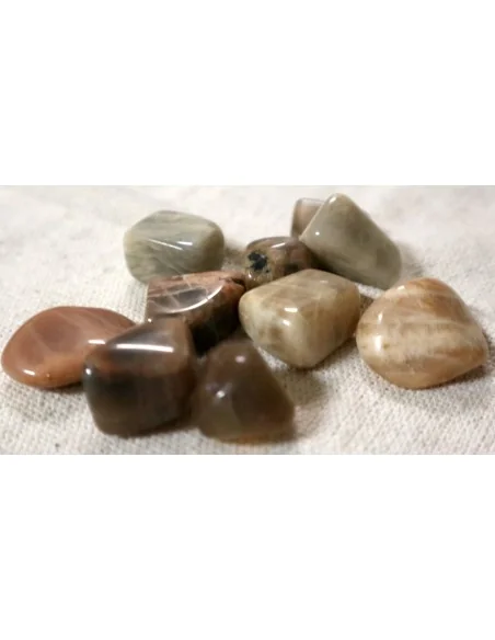 Pietra di Luna Burattata Naturale – Stock 10 Pietre 0,5–2 cm | Energia Femminile & Cristalloterapia