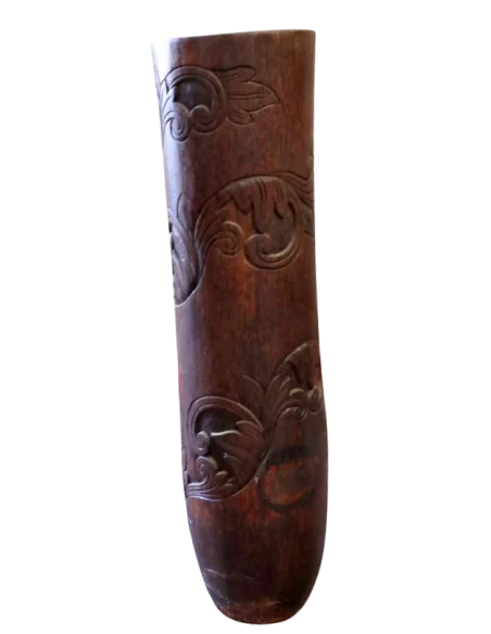 Vaso artigianale in legno di cocco scolpito a mano – Indonesia | Arredo naturale di grande impatto