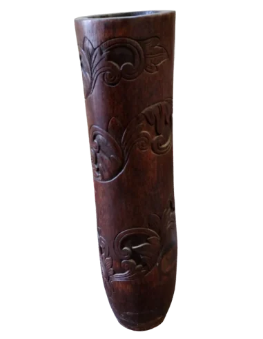 Vaso artigianale in legno di cocco scolpito a...