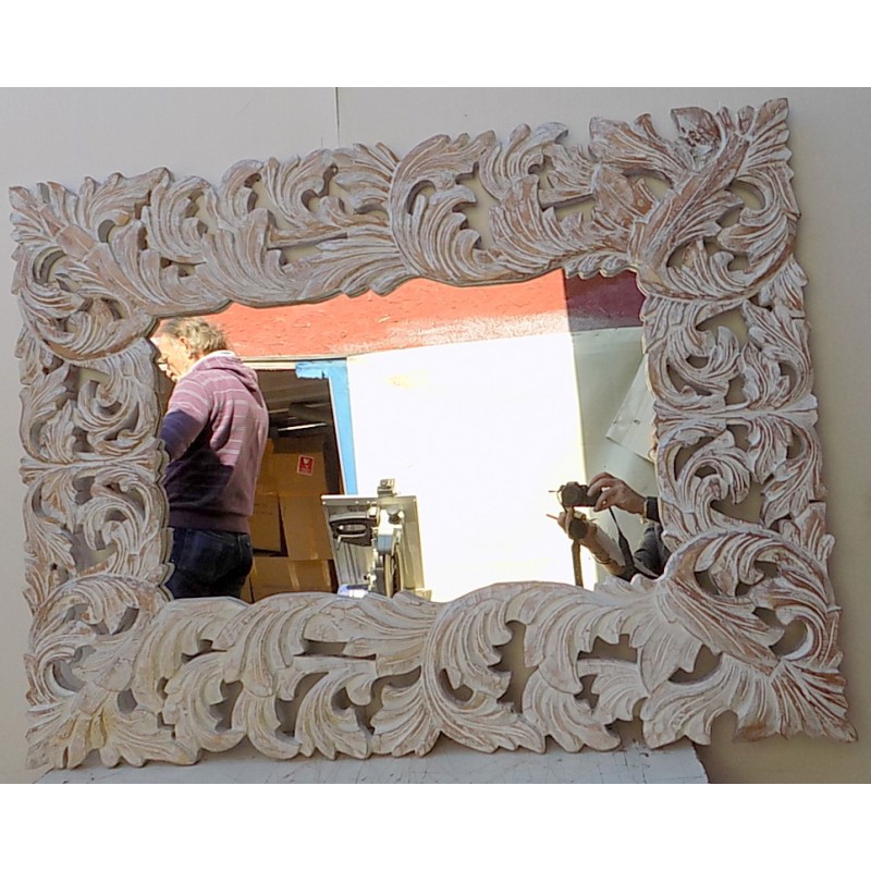 Specchio barocco in legno intarsiato cm 100x70 colore bianco decapato e argento 