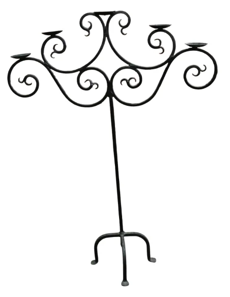 Candelabro da Terra in Ferro Battuto 5 Fiamme – Portacandele Elegante 130 cm Fatto a Mano in Indonesia
