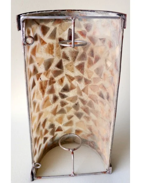 Applique Indonesiana in Resina e Madreperla – Lampada da Parete Artigianale 30 cm con Struttura in Metallo