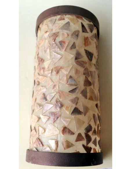 Applique Indonesiana in Resina e Madreperla – Lampada da Parete Artigianale 30 cm con Struttura in Metallo