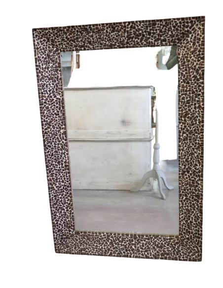 Specchio Artigianale in Resina e Guscio di Cocco 120x80 cm – Cornice a V Fatta a Mano in Indonesia