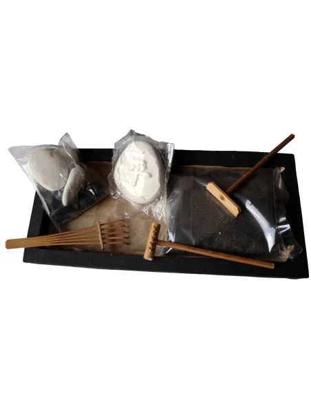 Giardino Zen con Sabbia Nera e Pietre Naturali – Base in Pietra Artigianale Indonesiana