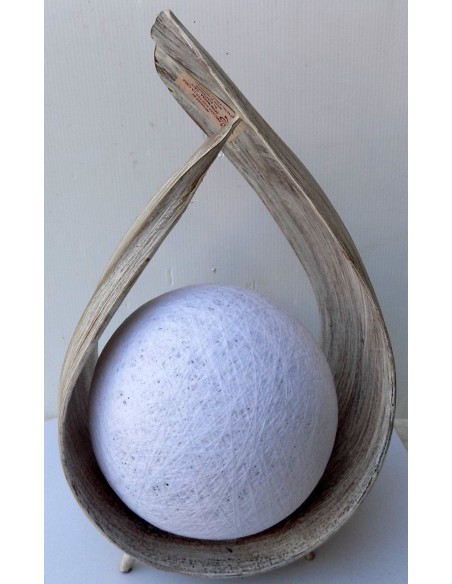 Lampada abatjour in foglia di cocco con palla di cotone disponibli bianca o nera